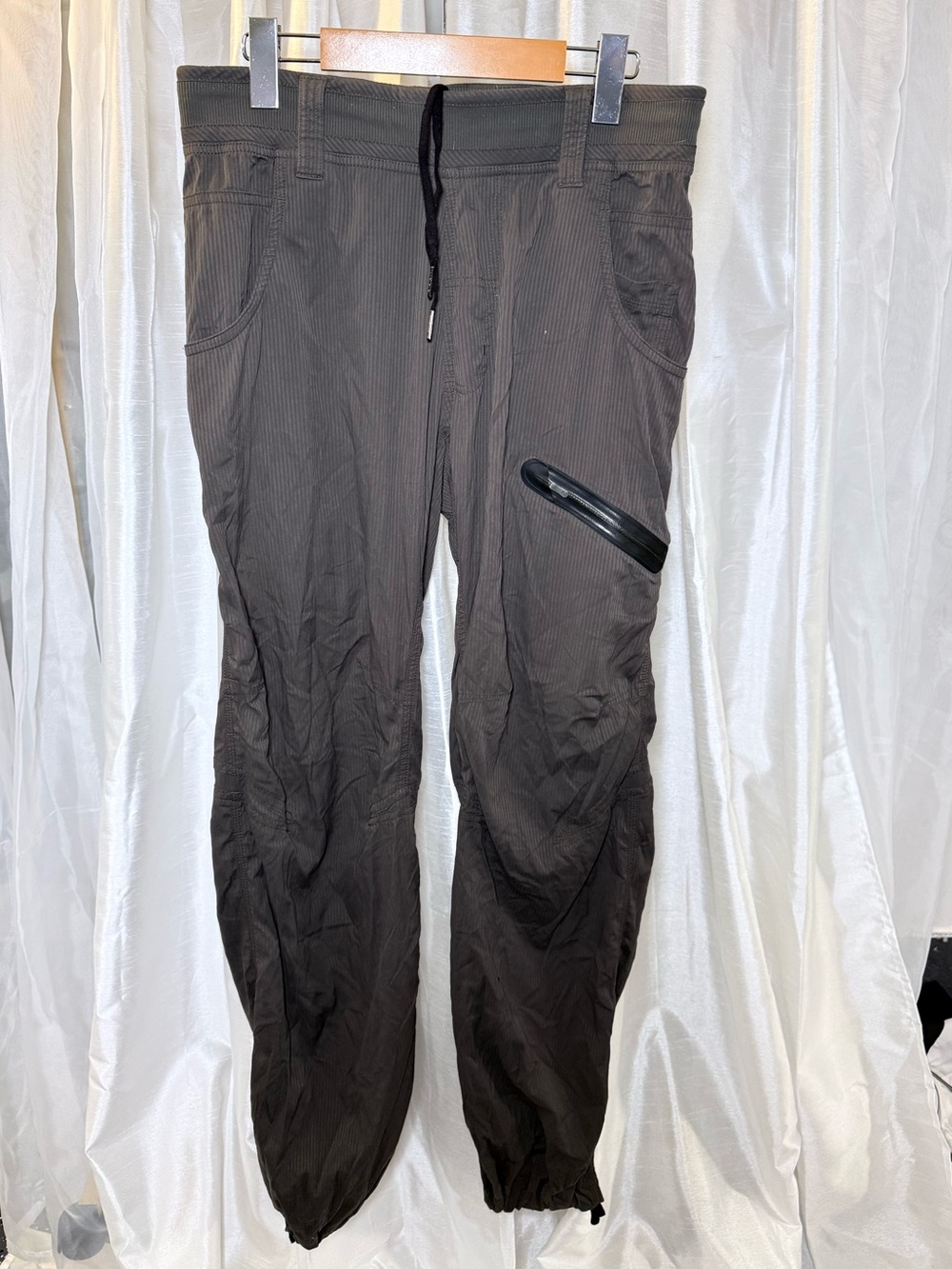 Men Joggers Size S